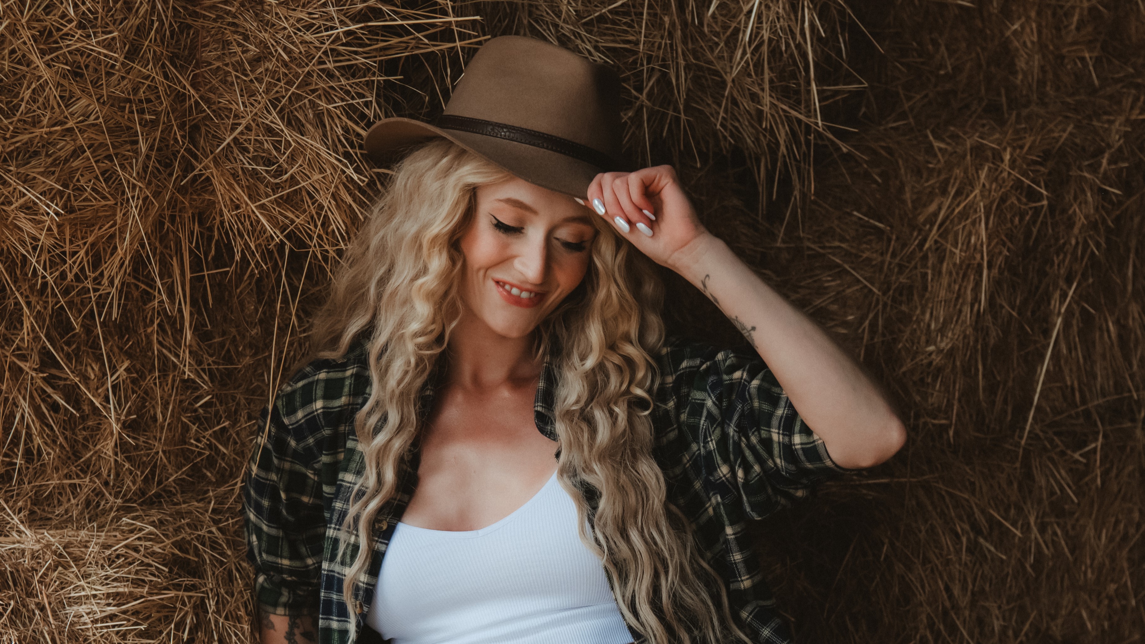 Janet Devlin October Live Stream